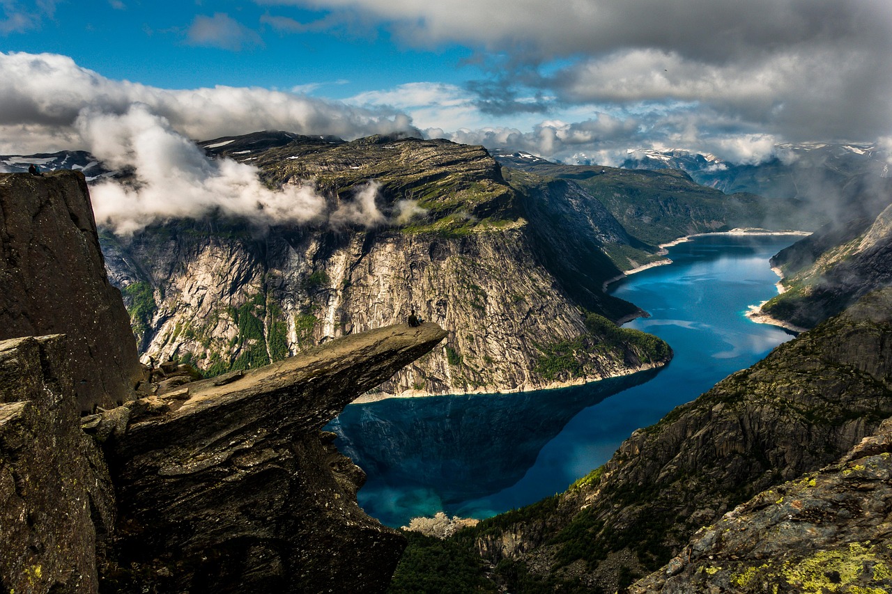 water, trolltunga, ringedalsvannet, norway, mountain, landscape, the nature of the, clouds, nature, skjeggedal
